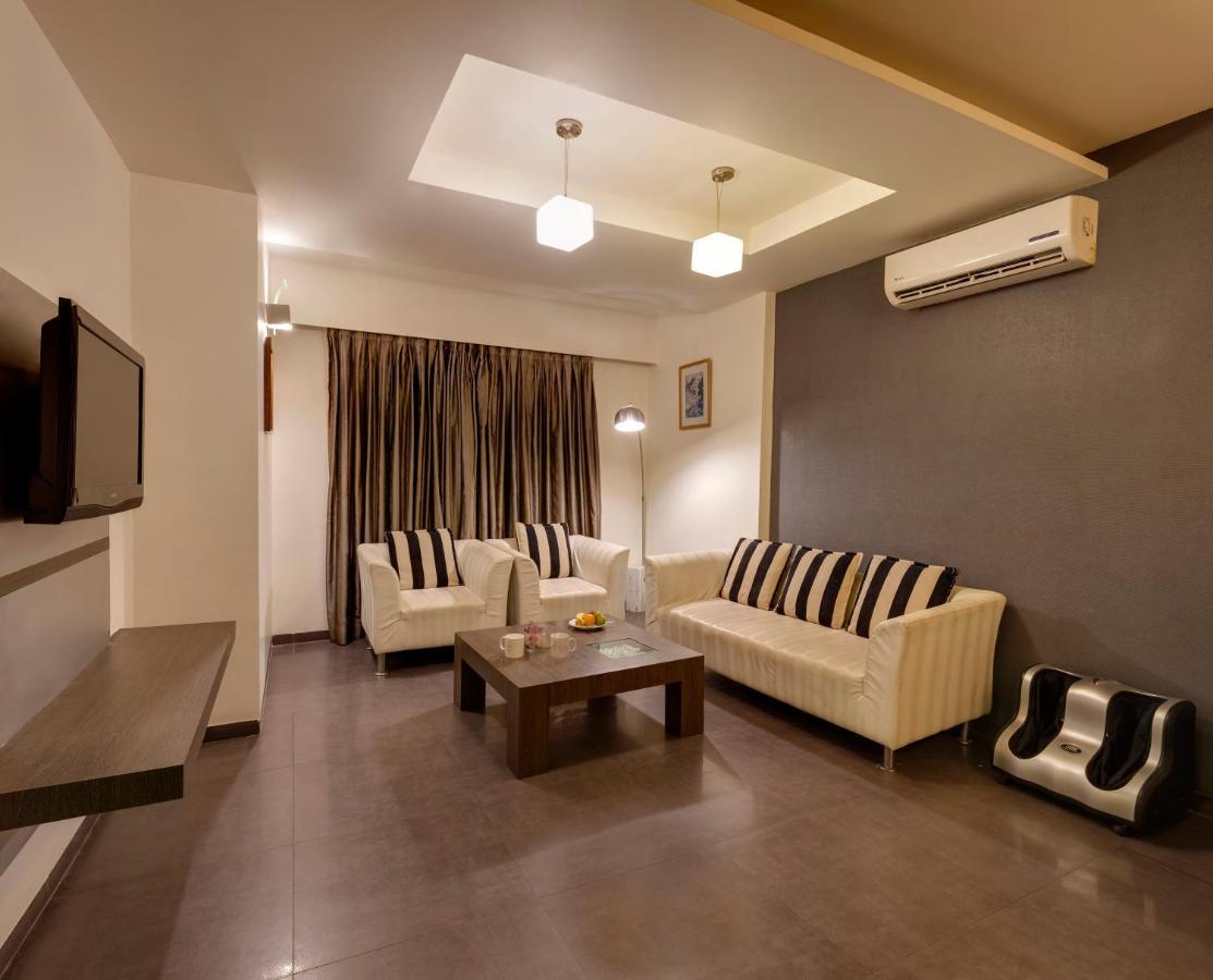 Regenta Place Raysons Kolhapur Luaran gambar