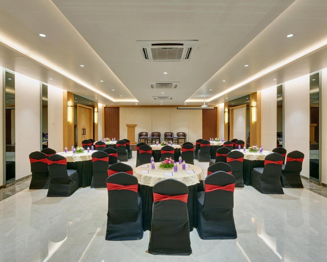 Regenta Place Raysons Kolhapur Luaran gambar